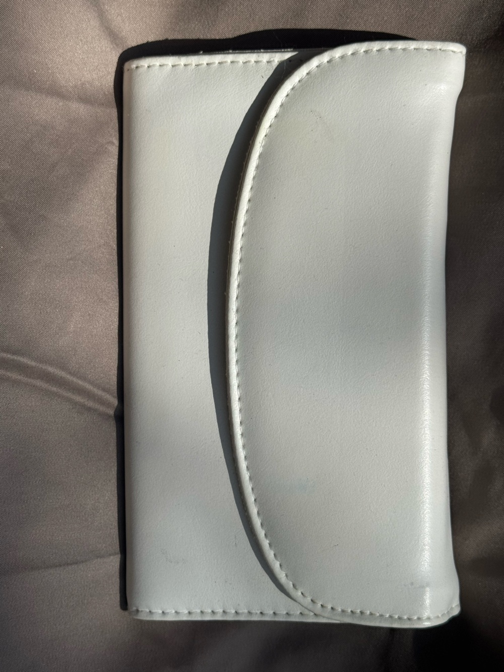 Authentic Vintage 1980s Victory Minimalist White Envelope Clutch Purse